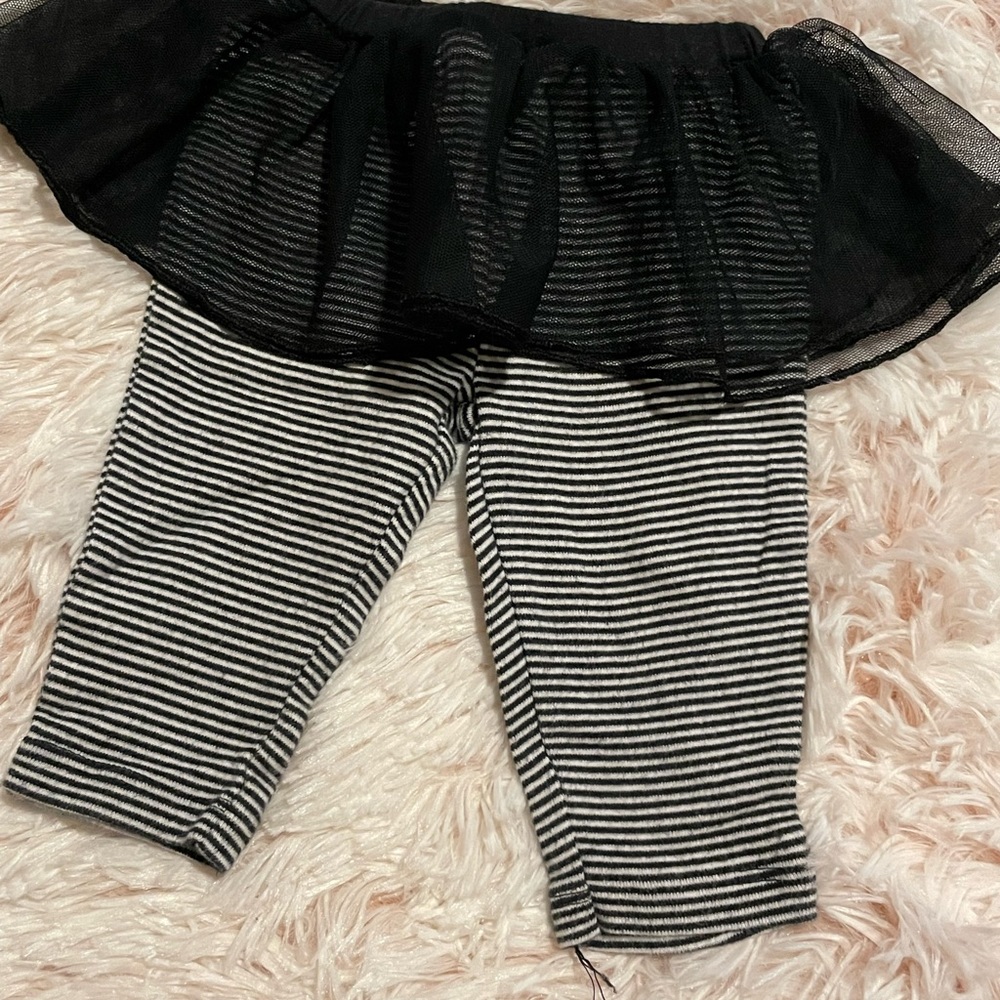 Black and white baby girls pants with skirt